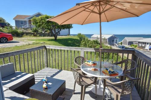North Truro House | Beautiful Views of Cape Cod Bay