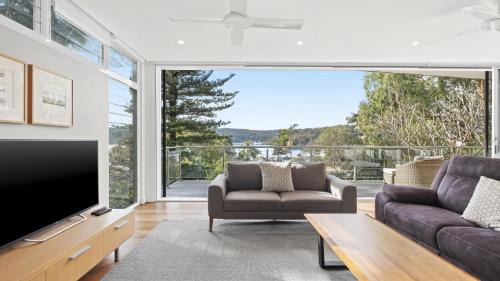 Wagstaffe House | Beautiful Views, Secluded Beaches and Stunning Bush Walks All At Your Doorstep