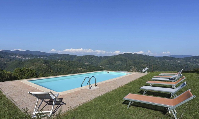 Villabuona Villa | Beautiful villa with WIFI, private pool, TV, veranda and panoramic view, close to Lucca
