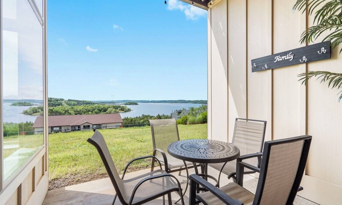 Table Rock Condo | Beautiful Walk-in Lake View Condo with HA Features Sunroom + Covered Patio