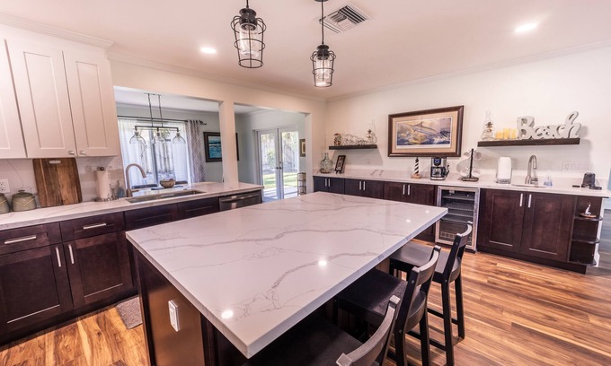 Boynton Beach House | Beautifully Appointed 3BR/2 Bath Home close to Beach & Iconic Atlantic Ave