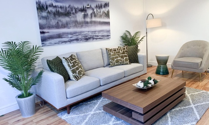 Gonzales House | Beautifully furnished 2 bed suite in great location