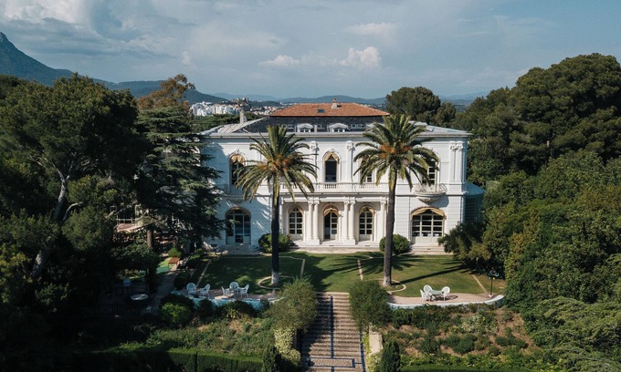 Le Pradet House | Bed and Breakfast located in an exceptional villa