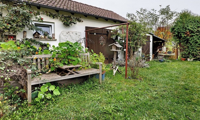 Mundelsheim Bed & Breakfast | Bed and Breakfast 'Sleep and Go' with Shared Garden and Wi-Fi