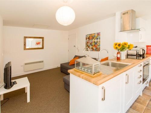 Eastleigh Apartment | Beddoe Apartments Premier Lodge Eastleigh near Winchester and Southampton