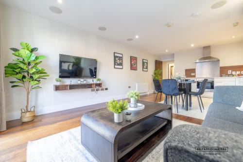 Cathedral Quarter Apartment | Belfast Quarters- CHS2