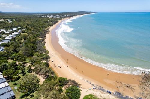 Agnes Water House | Bella Rose Beach House - 3 BR - 5min to Beach