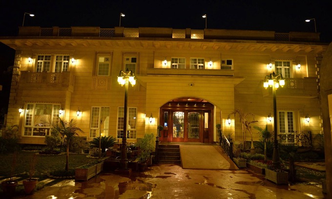 F-8 Sector Hotel | Bella View Lounge