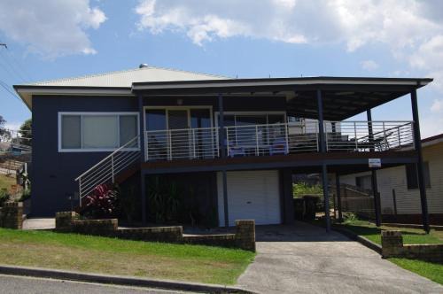 Crescent Head House | Bella Vista, 9 East Street