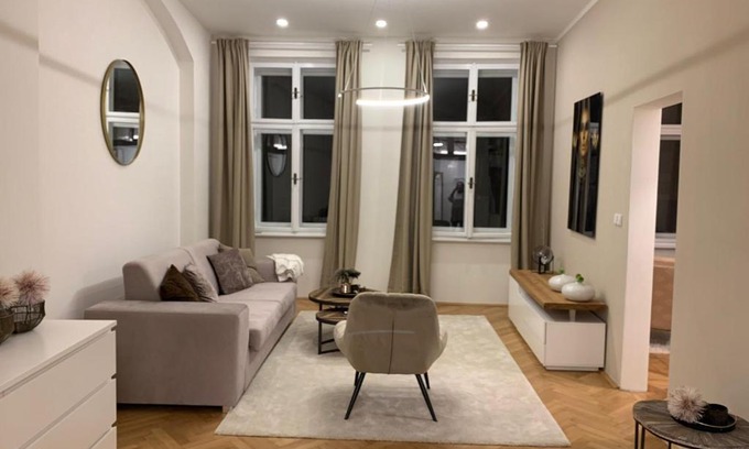 City Centre Apartment | Bella Vista Collonade