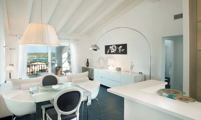 Liscia di Vacca Apartment | Bellissimo Appartamento Fronte Mare Liscia di Vacca Porto Cervo