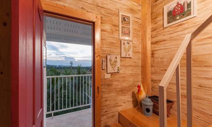 Khanong Phra Hotel | Belmont Village