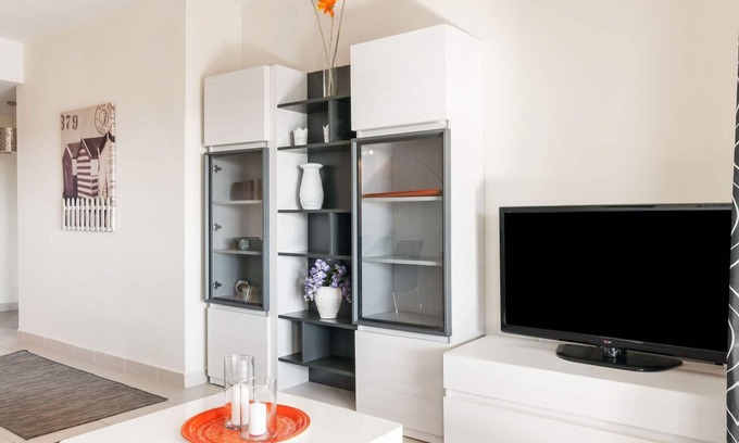 Vera Apartment | Belvilla by OYO Valle del Este