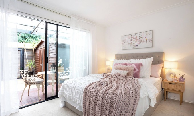 Bentleigh House | Bentleigh Cozy Private 1BR – 5min Train & CafesShops