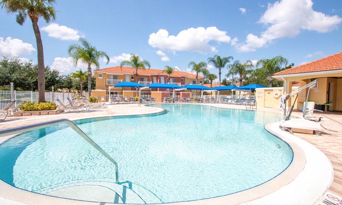 Kissimmee Condo | Berkley Lake Townhomes