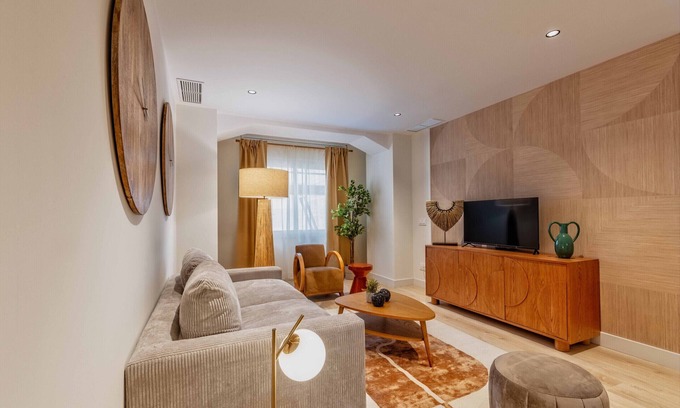 Nueva Espana Apartment | Bernabeu Place III apartment in Madrid