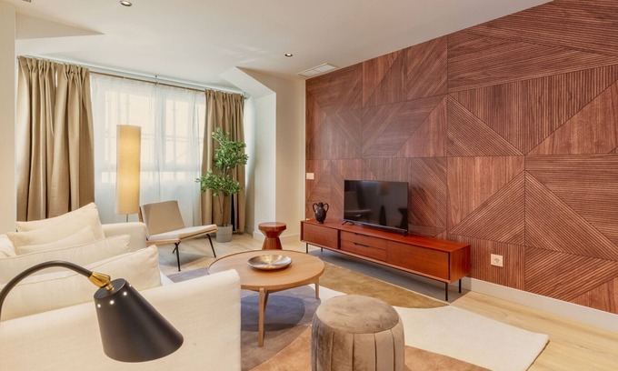 Nueva Espana Apartment | Bernabeu Place IX apartment in Madrid