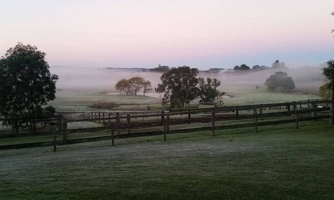 Berry House | Berry Farmstay - Pet Friendly