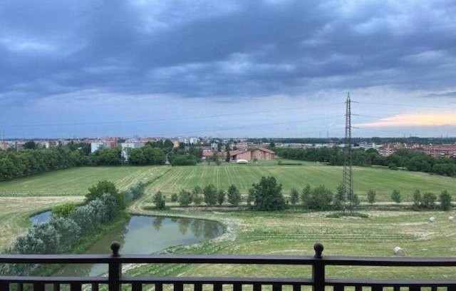 San Giuliano Milanese House | Beslan360