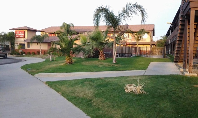 Oildale Hotel | Best Economy Inn n Suites