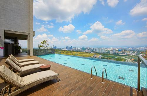 Kuala Lumpur Apartment | BEST in KL 4BR - 8pax near MidValley & SunwayVelocity 中文房东