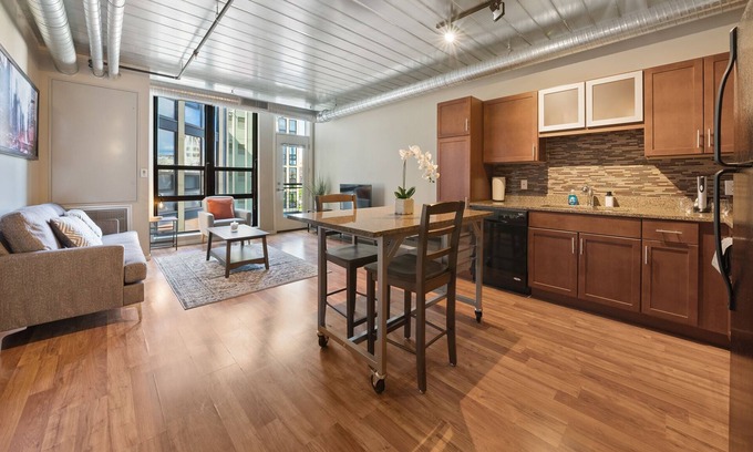 Old West Side Condo | Best Location in Ann Arbor - Walking Distance to U of M 327
