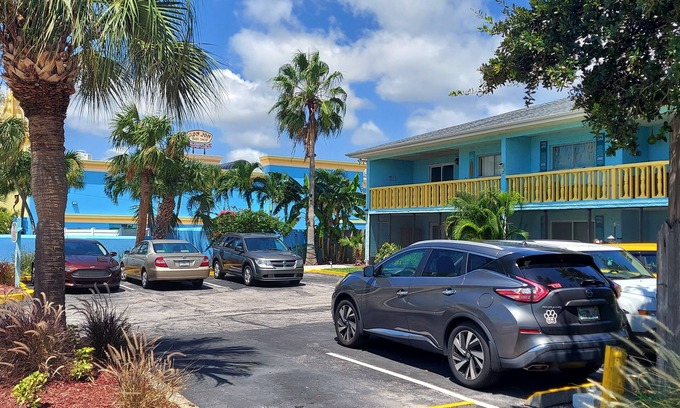 Cocoa Beach Villa | Best Location nPet friendly Marion Lane Suites 1 by RonJon Surf shop and Beach