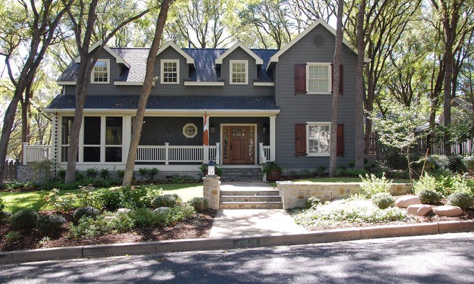 Tarrytown House | Best Of Both Worlds: Downtown Access With Neighborhood Charm