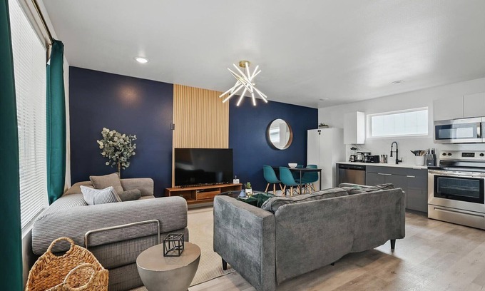 Old East Dallas Apartment | Best of Knox Henderson - 1BD/1BA Style & Comfort