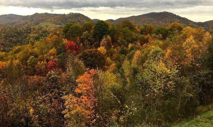 Clyde Cabin | Best Views in the mountains by far on Run Away Ridge! Ultimate Privacy