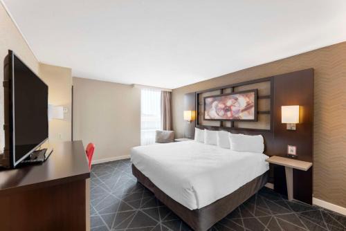 North Loop Hotel | Best Western Plus Austin Central