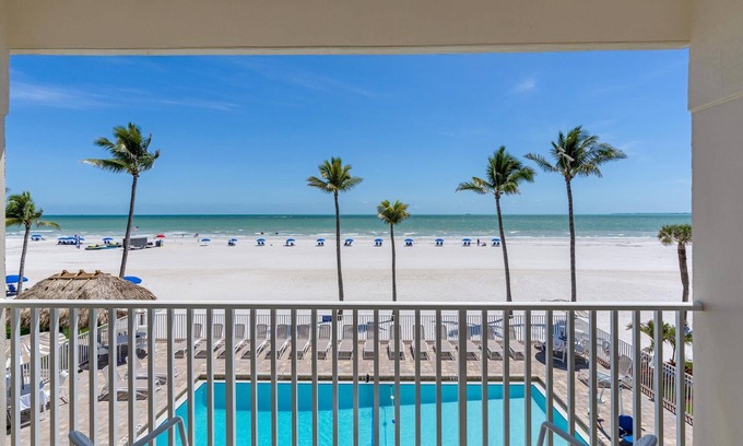 Fort Myers Beach Hotel | Best Western Plus Beach Resort