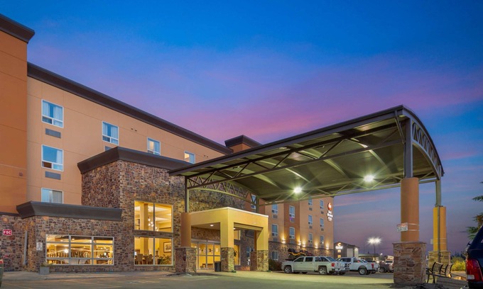Fox Creek Hotel | Best Western Plus Fox Creek