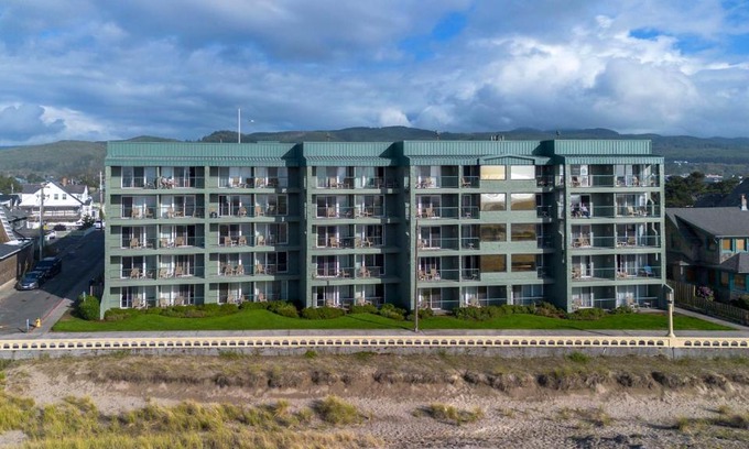 Seaside Hotel | Best Western Plus Ocean View Resort