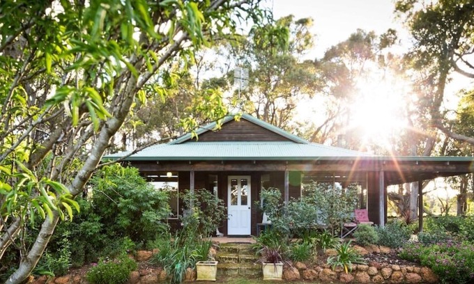 Metricup Cottage | Bettenays by The lake. A 3 bedroom self contained chalet with secluded views.