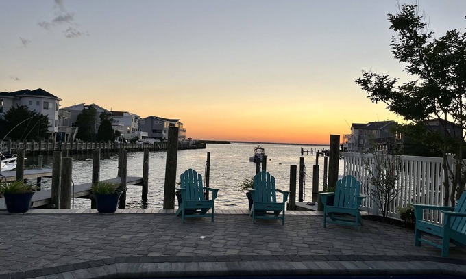 Ship Bottom House | Beutilful Bayfront House 6BR, 5baths - Heated Pool, dock and 1 block to ocean!