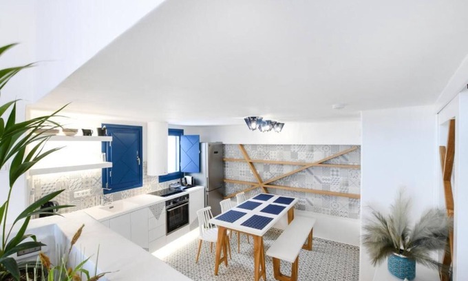 Monolithos Apartment | BH084 - C - Villa Santorini