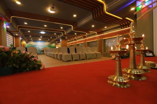 Kuppaayil Hotel | Bhavanam Regency Guruvayoor