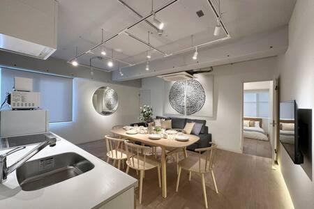 Hiroshima City Centre Apartment | bHOTEL Art Bldg - Modern 2BR City Center for 8ppl