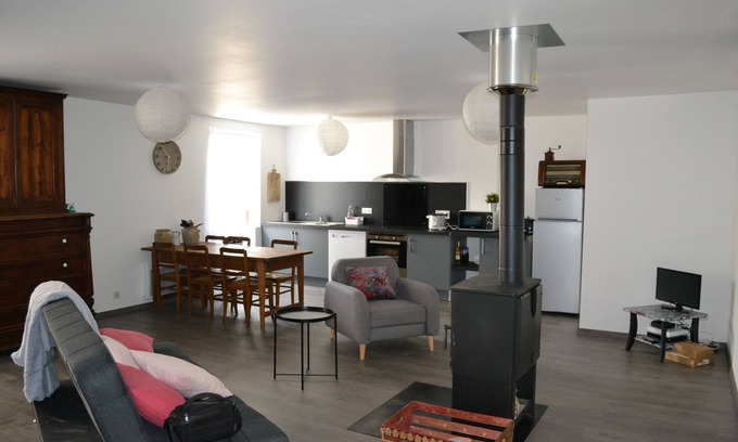 Bielle Apartment | Bielle, apartment with garden and garage