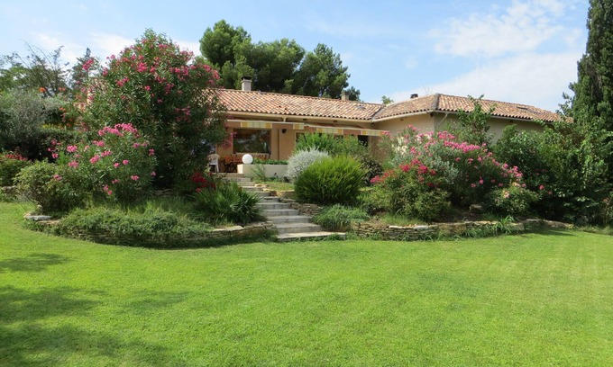 Aix-en-Provence House | Big house for family stays or with friends