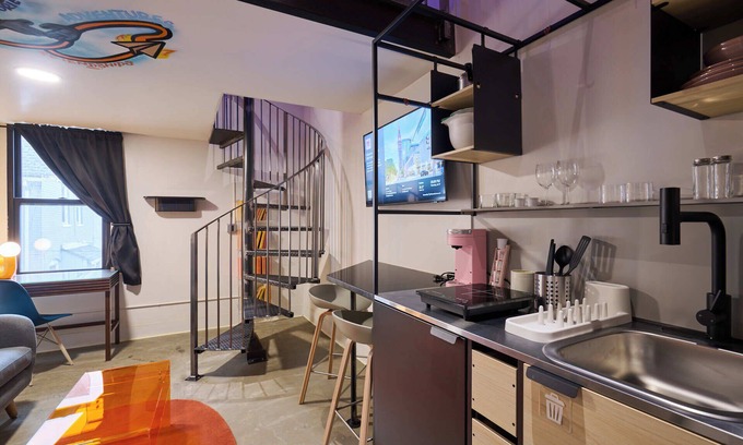Civic Center Hotel | BIG LITTLE HOTEL