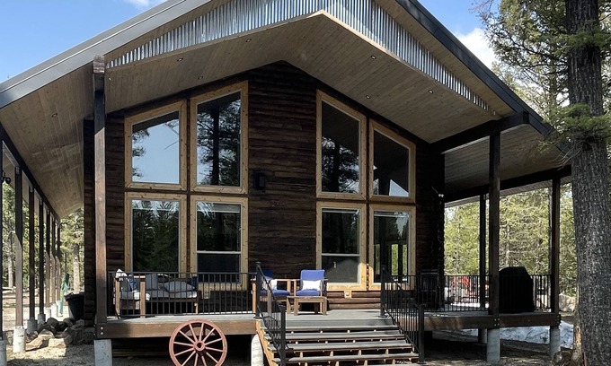 Island Park Cabin | BIG New Secluded Cabin Near Yellowstone