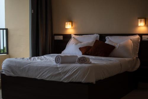 Elappara Resort | Biglaand Dew Castle