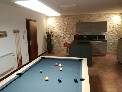 Romano d'Ezzelino Apartment | Billiard House