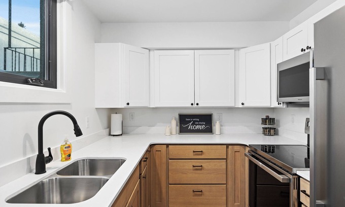 Billings Apartment | Billings Homesteader Hideaway: Near Hospital, Trails, Stores, Entertainment.