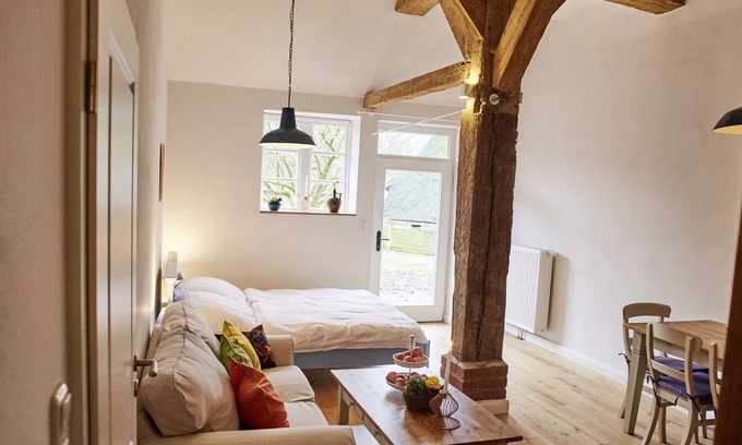 Kirchwerder Apartment | Biohof Eggers - rabbit making