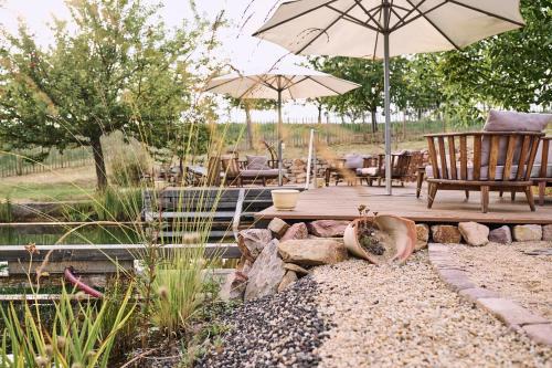 Hackenheim Hotel | BioWeingut & Landhotel Gänz