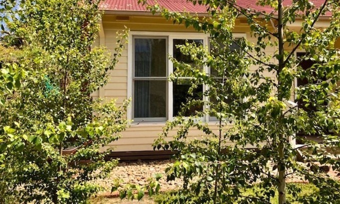 Myrtleford House | Birch Cottage