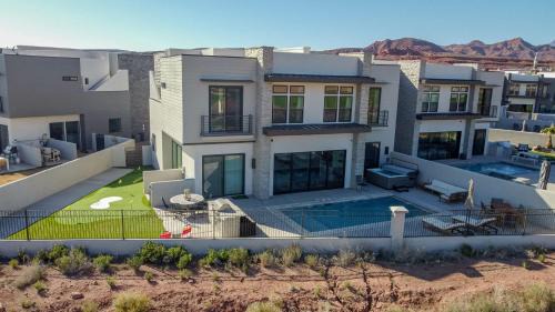 Washington House | Birdie On The 8th 2174- 7 Bedroom, Private Pool, Hot Tub